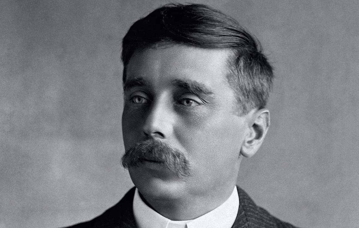 Why You Should Read H.G. Wells: His Best Novels